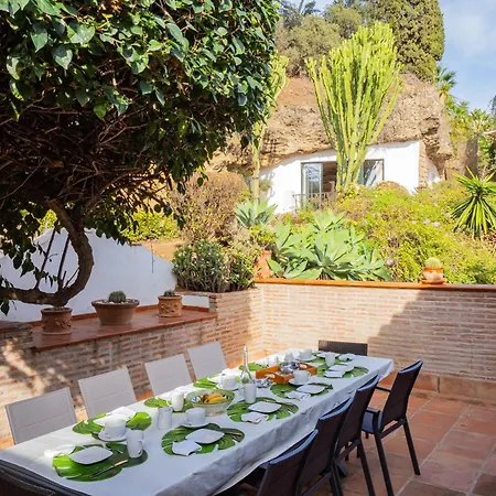 Cubo's Capuchinas & Cave House