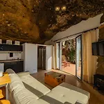 Cubo's Capuchinas & Cave House Torremolinos