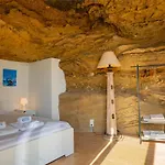 Villa Cubo's Capuchinas & Cave House Torremolinos