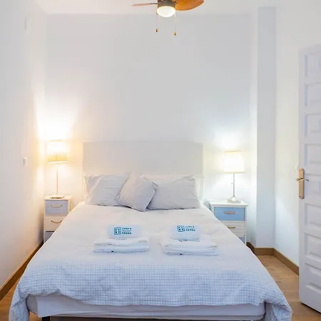 וילה Cubo's Capuchinas & Cave House *