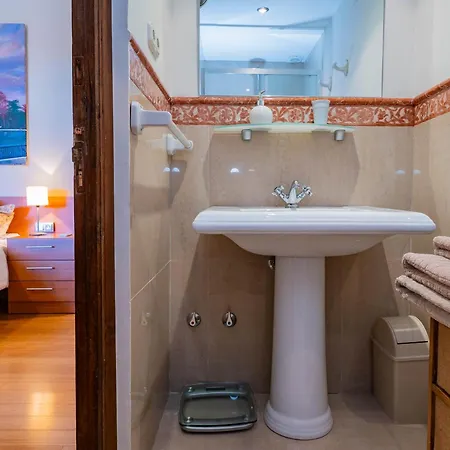 וילה Cubo's Capuchinas & Cave House