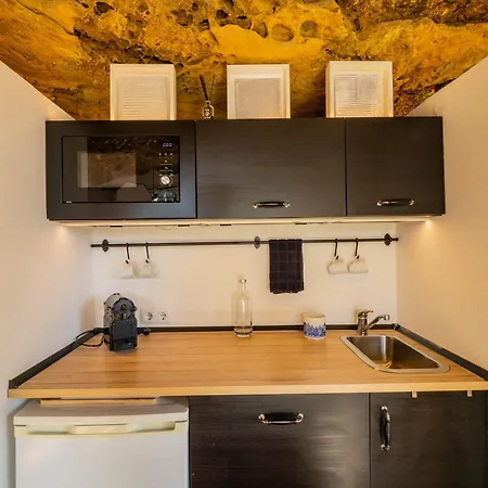 וילה Cubo's Capuchinas & Cave House