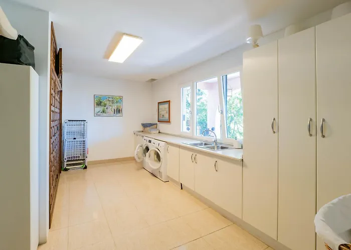 Cubo's Capuchinas & Cave House Villa Torremolinos