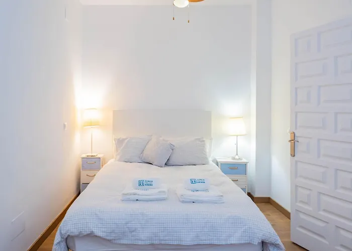 Villa Cubo's Capuchinas & Cave House *