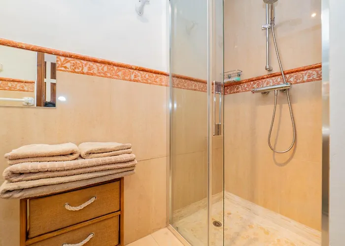 Cubo's Capuchinas & Cave House Torremolinos