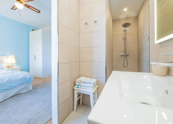 Cubo's Capuchinas & Cave House * Torremolinos