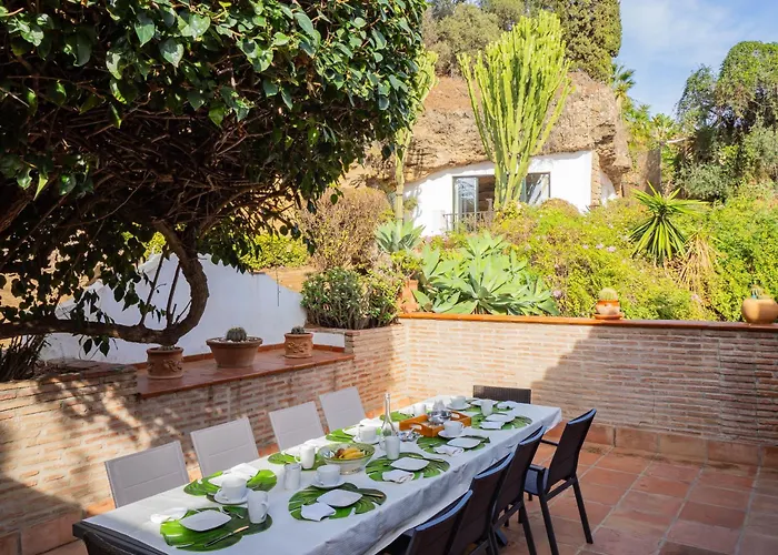 Cubo's Capuchinas & Cave House