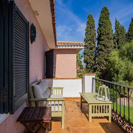 Cubo's Capuchinas & Cave House