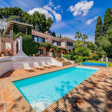 Cubo's Capuchinas & Cave House * Torremolinos