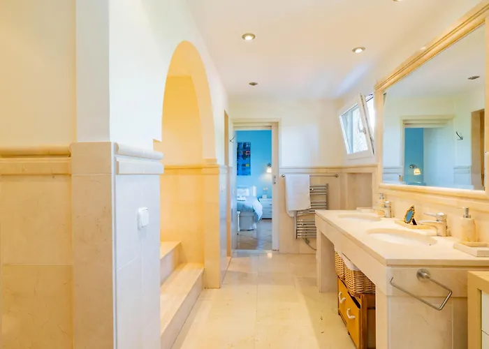 Cubo's Capuchinas & Cave House Willa *