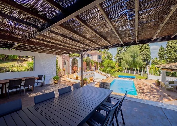 Willa Cubo's Capuchinas & Cave House Torremolinos