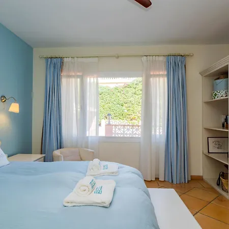 Villa Cubo's Capuchinas & Cave House Torremolinos