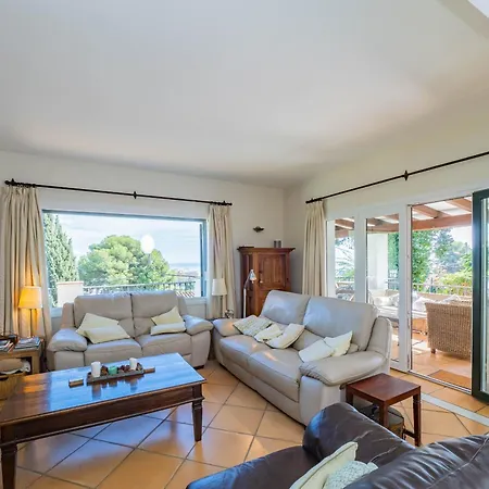 Cubo's Capuchinas & Cave House Torremolinos