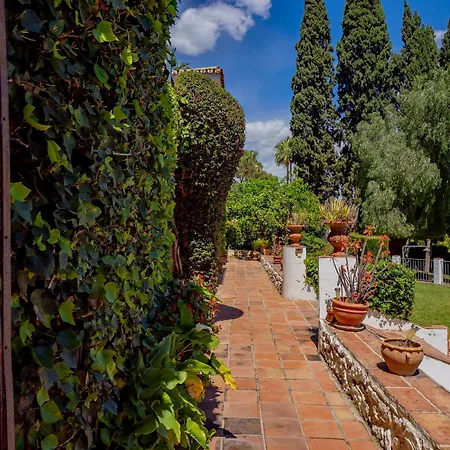 Villa Cubo's Capuchinas & Cave House Torremolinos